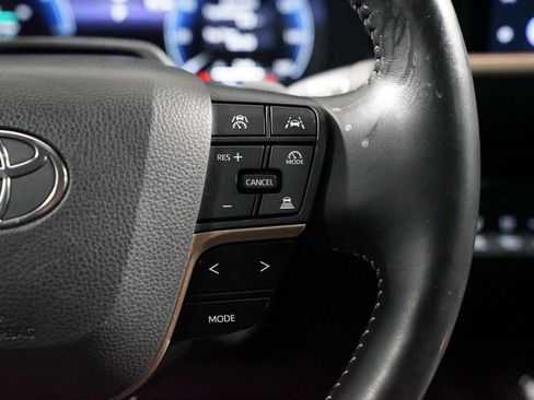 Used 2024 Toyota Crown Platinum image 13