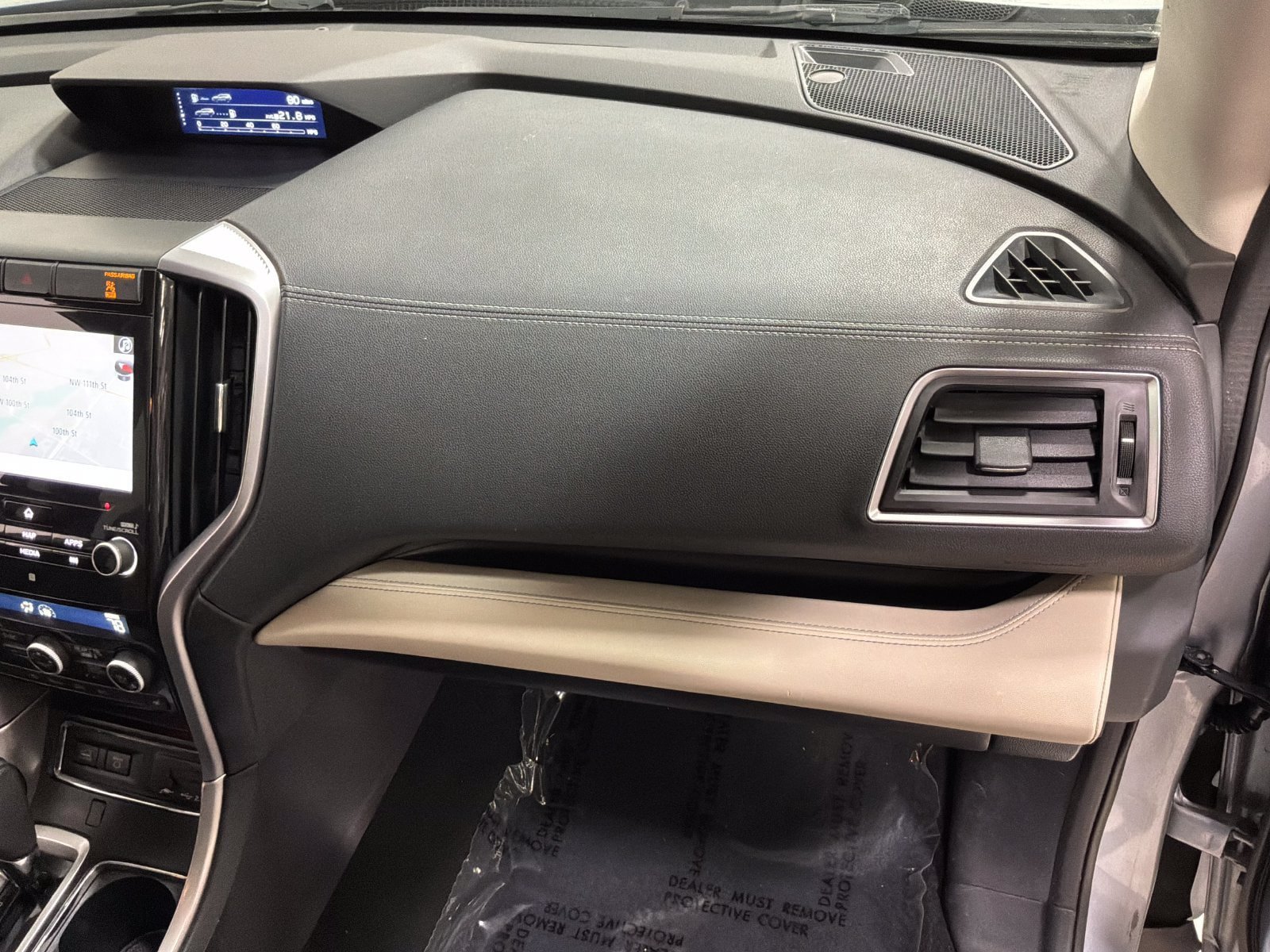 Used 2019 Subaru Ascent Limited AWD/4WD image 17