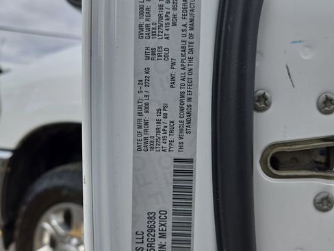 Used 2024 RAM 2500 Big Horn image 28