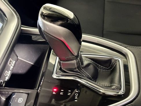 Used 2023 Subaru Outback Limited image 18