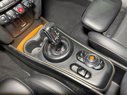 Used 2021 MINI Cooper Countryman S w/ Premium Package image 17