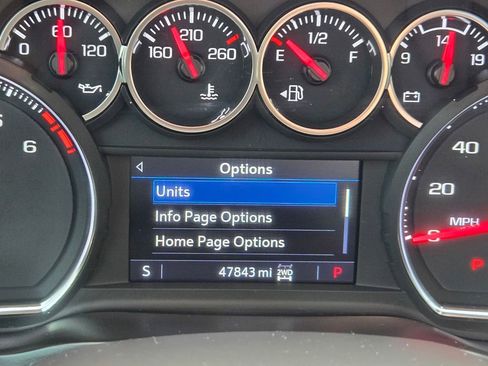 Used 2021 Chevrolet Silverado 1500 LT Trail Boss w/ LPO, Dark Essentials Package image 20