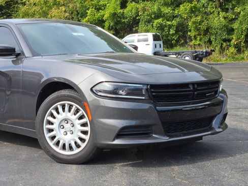 Used 2023 Dodge Charger Police w/ Convenience Group I image 2