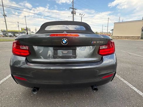 Used 2016 BMW M235i Convertible image 3