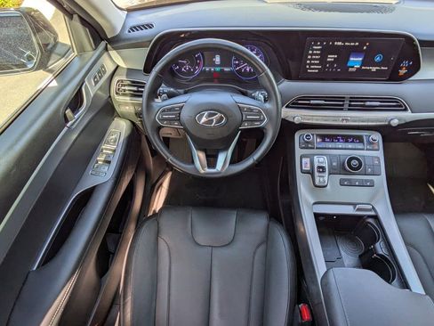 Used 2022 Hyundai Palisade SEL w/ Premium Package FWD image 16