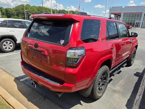 Used 2021 Toyota 4Runner SR5 AWD/4WD image 10
