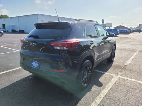 New 2026 Chevrolet TrailBlazer LT w/ Midnight Edition AWD/4WD image 7