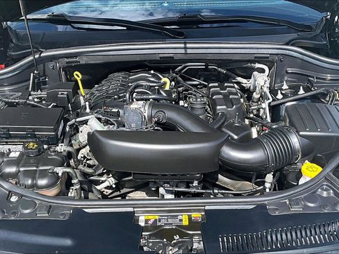 Used 2022 Dodge Durango GT AWD/4WD image 11