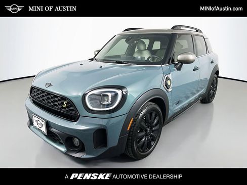 Used 2023 MINI Cooper Countryman SE w/ Storage Package image 1