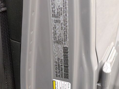 Used 2022 Jeep Wrangler Unlimited Sahara w/ Safety Group image 28