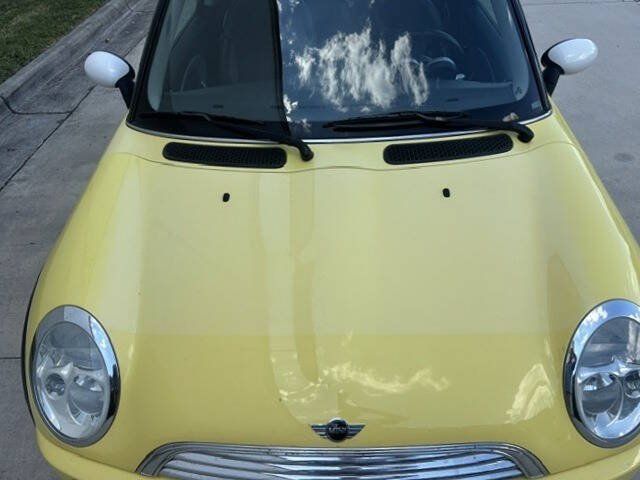 Used 2004 MINI Cooper Hardtop FWD image 18