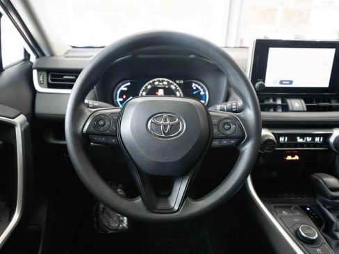 Used 2024 Toyota RAV4 XLE image 21