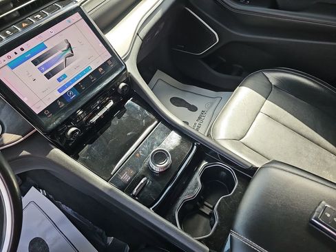 Used 2022 Jeep Grand Cherokee L Limited image 30