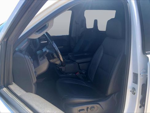 Used 2019 Chevrolet Silverado 1500 LT w/ Texas Edition RWD image 8
