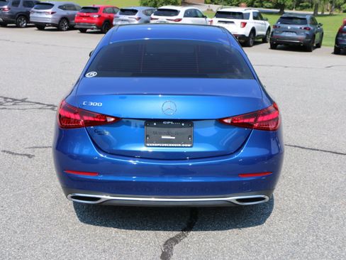 Used 2022 Mercedes-Benz C 300 Sedan image 4