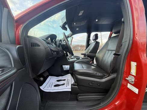 Used 2013 Dodge Grand Caravan R/T w/ Safety Sphere Group image 15