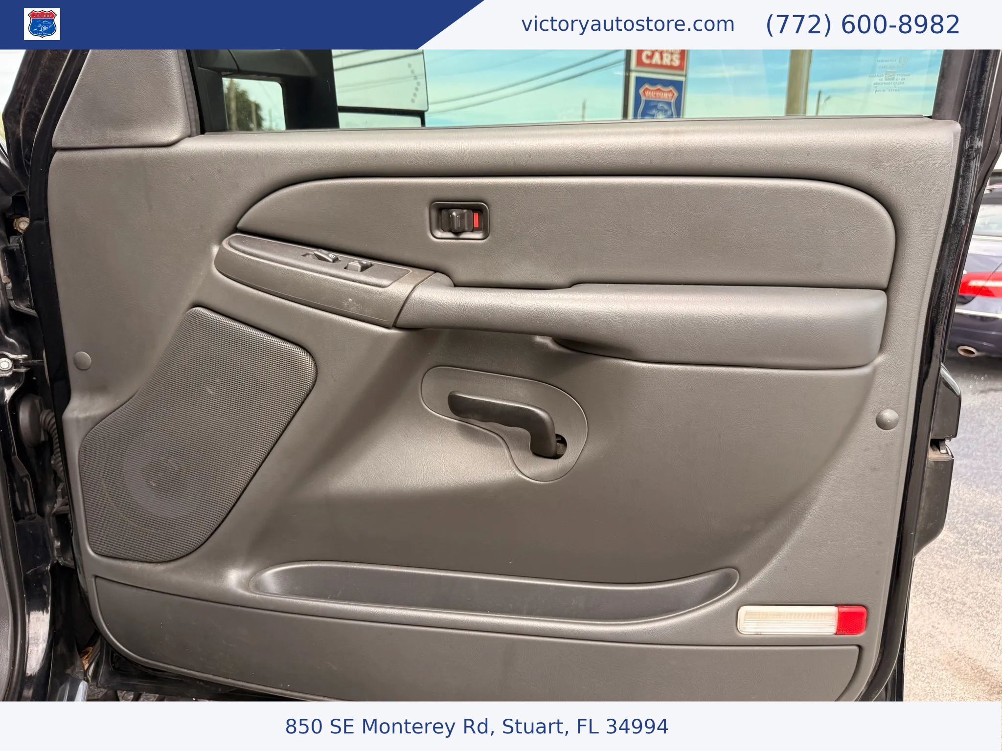 Used 2006 GMC Sierra 2500 SLE w/ Heavy-Duty Power Package AWD/4WD image 23
