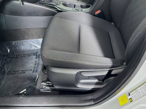 Used 2024 Toyota Corolla LE FWD image 18