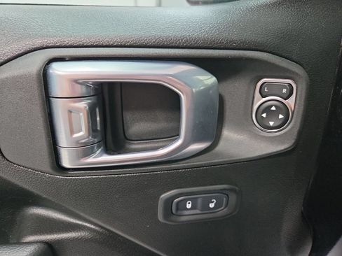 Used 2023 Jeep Wrangler Sport AWD/4WD image 20