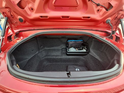 Used 2019 MAZDA MX-5 Miata RF Grand Touring RWD image 24