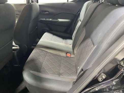 Used 2019 Nissan Kicks SV FWD image 12