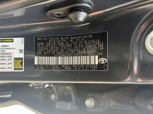 Used 2024 Toyota Corolla LE FWD image 24
