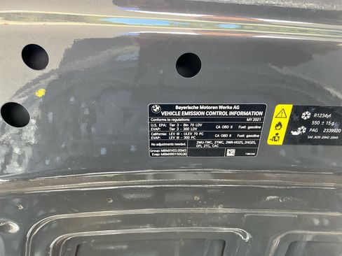 Used 2021 BMW M4 Competition w/ Executive Package image 24