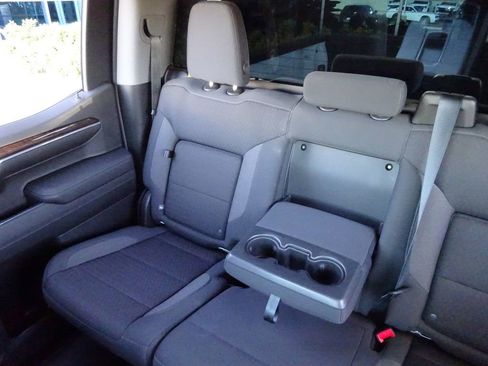 Certified 2022 GMC Sierra 1500 Elevation image 19