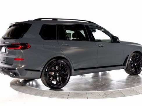 Used 2024 BMW X7 M60i w/ Executive Package image 8