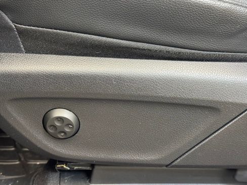 Used 2022 Mercedes-Benz GLE 350 4MATIC image 13