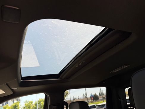 Used 2025 Chevrolet Silverado 3500 High Country w/ Technology Package image 29