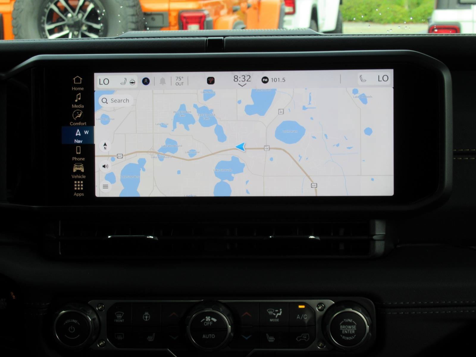 New 2026 Jeep Wrangler Unlimited Sahara AWD/4WD image 15