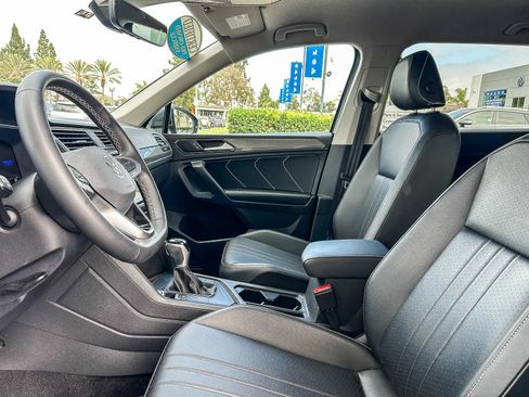 Used 2023 Volkswagen Tiguan SE FWD image 18