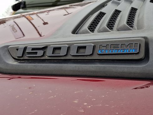 Certified 2023 RAM 1500 Laramie image 31