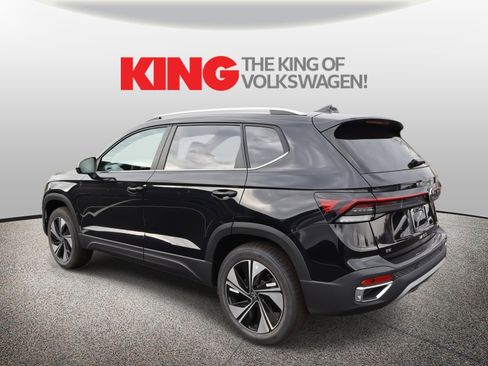 New 2026 Volkswagen Taos SE AWD/4WD image 6
