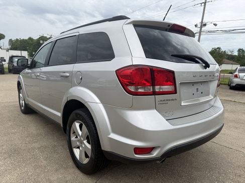 Used 2012 Dodge Journey SXT w/ Popular Equipment Group image 3