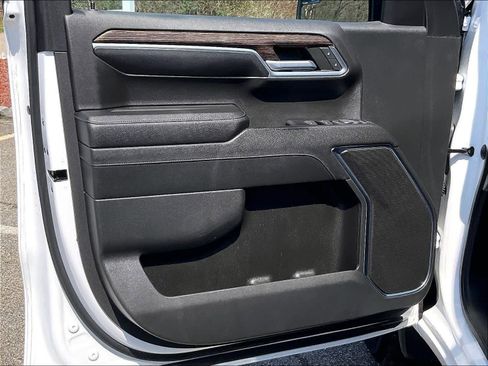 Used 2023 GMC Sierra 1500 Elevation image 9