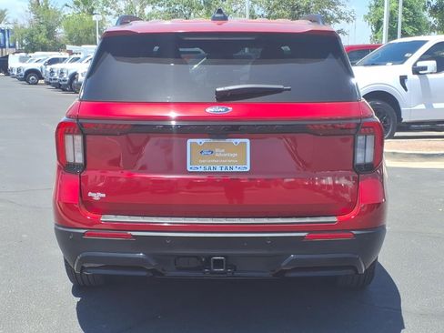 Certified 2025 Ford Explorer ST-Line RWD image 5