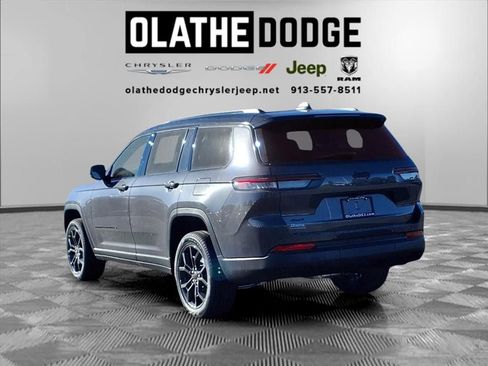 New 2025 Jeep Grand Cherokee L Limited AWD/4WD image 3