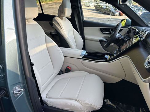 New 2027 Mercedes-Benz GLC 300 image 44