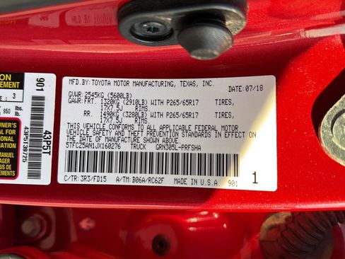 Used 2018 Toyota Tacoma TRD Sport AWD/4WD image 43