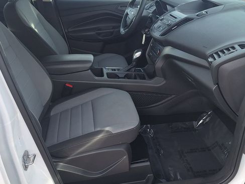 Used 2017 Ford Escape S image 24