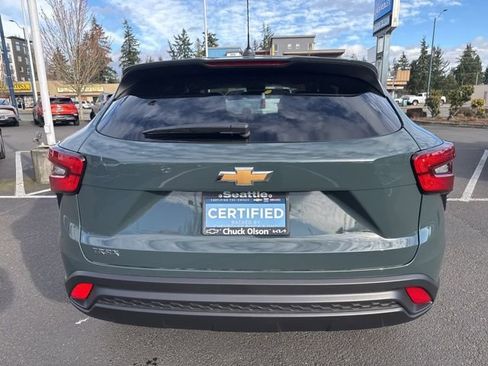 Certified 2025 Chevrolet Trax LS image 7