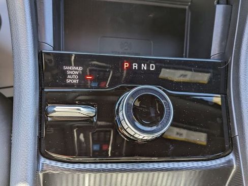 New 2025 Jeep Grand Cherokee L Limited w/ Luxury Tech Group II image 25