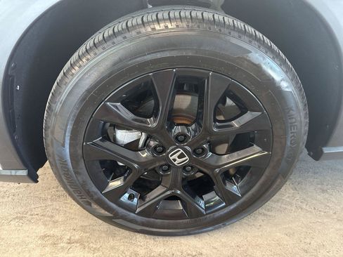 Used 2024 Honda HR-V Sport image 18