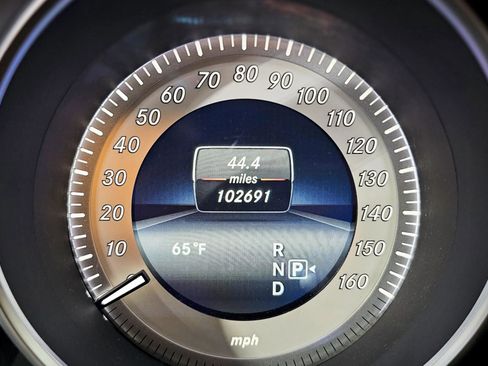 Used 2015 Mercedes-Benz E 400 Sedan image 14