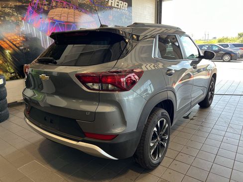 Used 2022 Chevrolet TrailBlazer LT AWD/4WD image 30