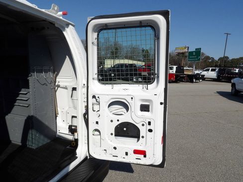 Used 2014 Ford E-150 and Econoline 150 image 40