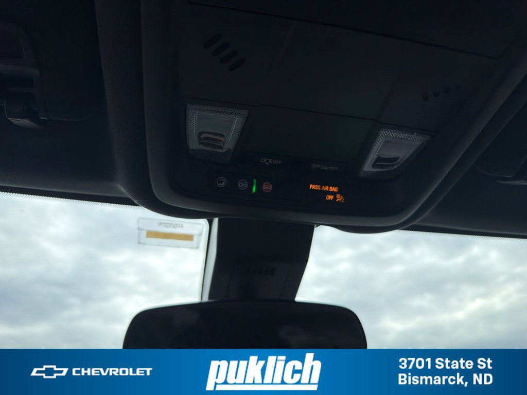 Used 2023 Chevrolet Equinox RS w/ LPO, Floor Liner Package FWD image 21
