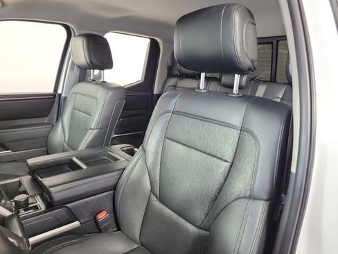 Used 2022 Toyota Tundra SR5 w/ SR5 Premium Package AWD/4WD image 20